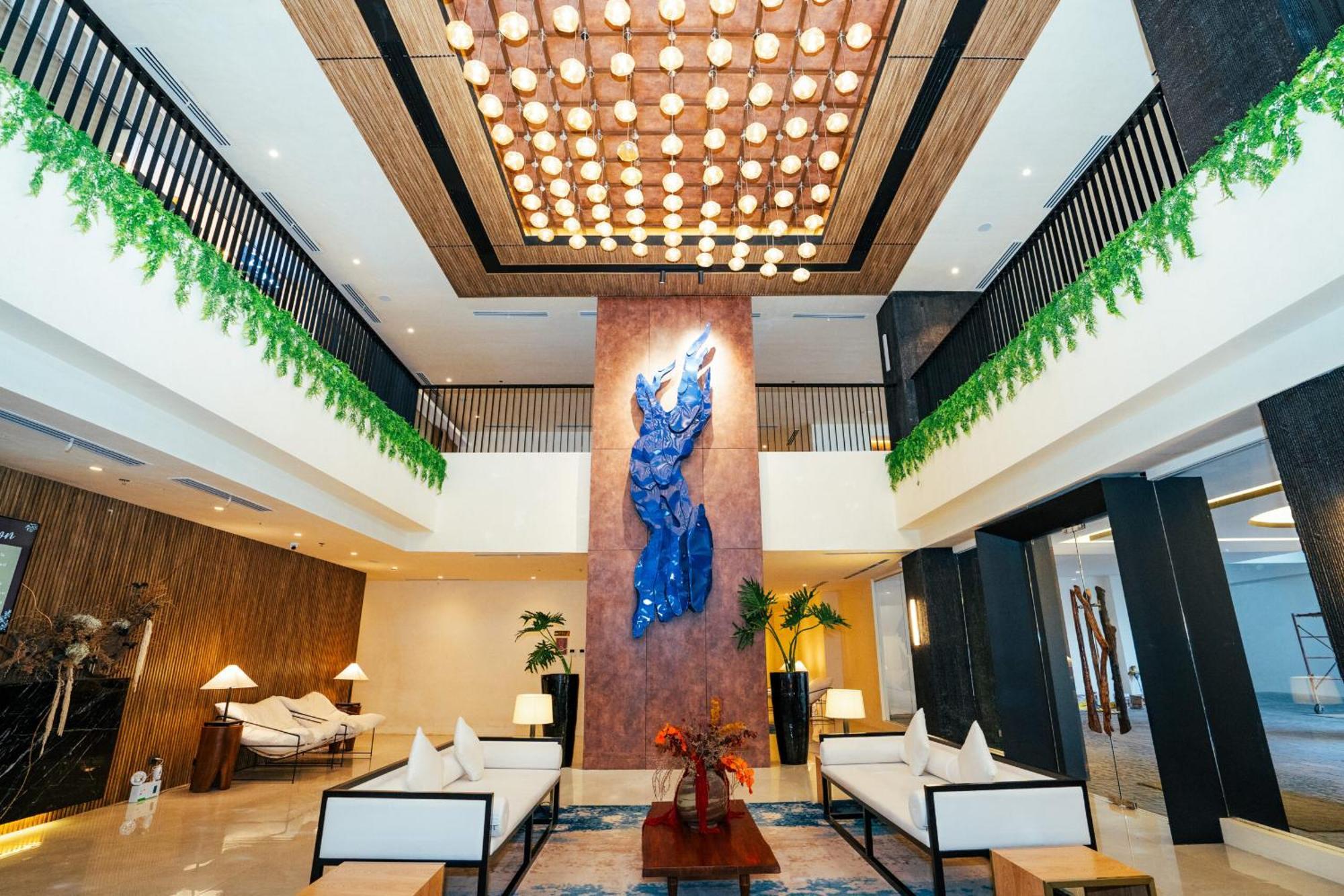 Elijah Hotel Dasmarinas Esterno foto